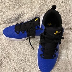 Boys Under Armour basketball shoes
